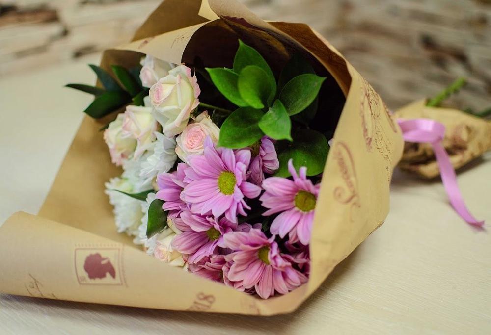 Букет цветов из: Розы и Хризантемы в Островцы