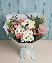 Букет цветов из:  Розы, Лизиантусы и Хризантемы в Островцы
