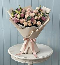 Букет цветов из:  Розы и Лизиантусы в Островцы