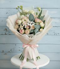 Букет цветов из:  Розы и Лизиантусы в Островцы