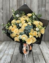 Букет цветов из:  Розы и Лизиантусы в Островцы