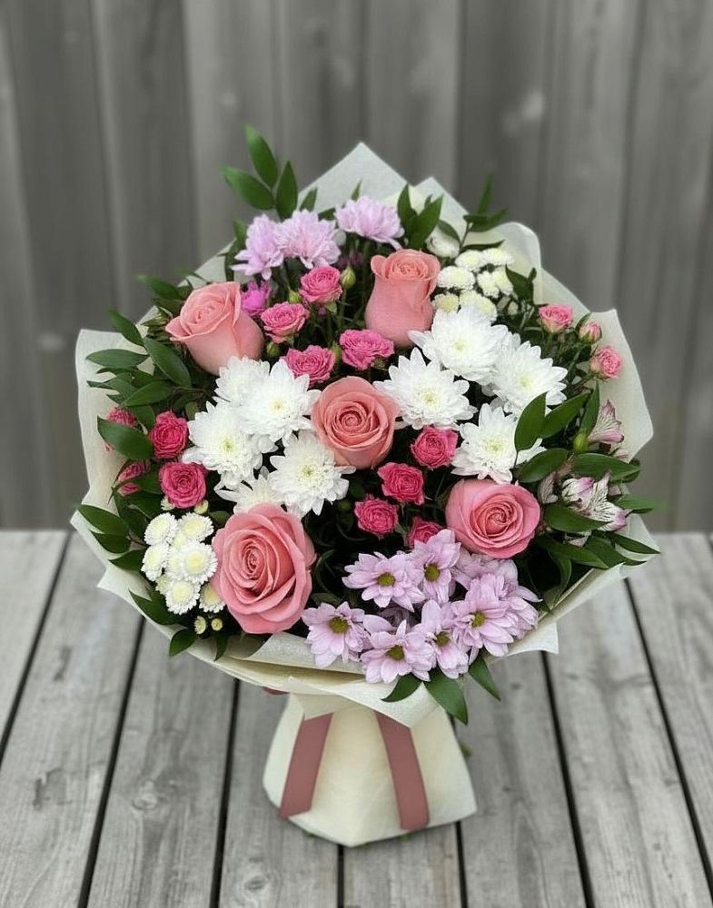 Букет цветов из: Альстромерии, Гвоздики, Розы и Хризантемы в Островцы