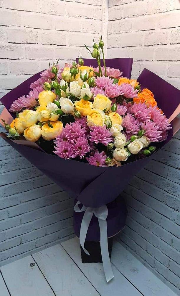 Букет цветов из: Хризантемы и Розы в Островцы