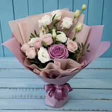 Букет цветов из:  Розы и Лизиантусы в Островцы