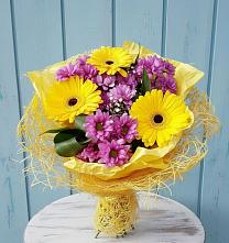Букет цветов из:  Хризантемы и Герберы в Островцы