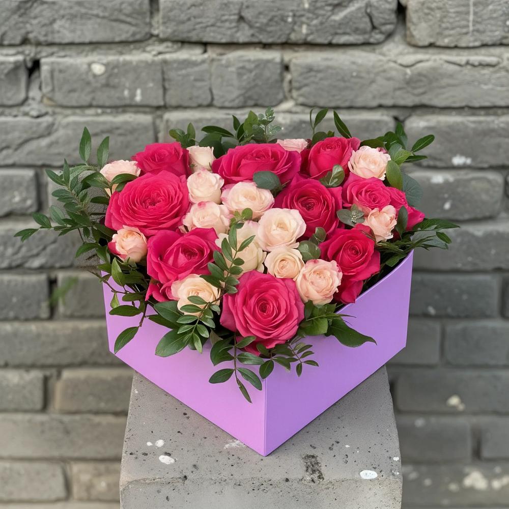 Цветочная композиция из Розы в коробке в Островцы