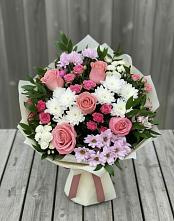 Букет цветов из:  Альстромерии, Гвоздики, Розы и Хризантемы в Островцы