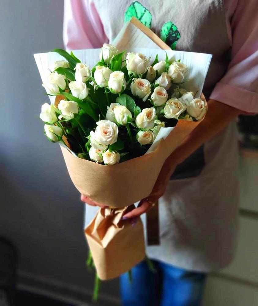 Букет цветов из: Розы в Островцы