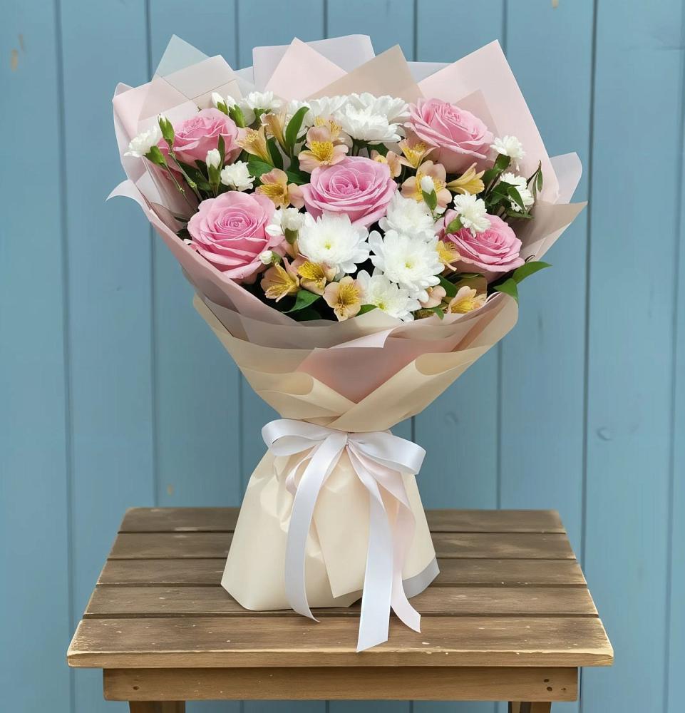 Букет цветов из: Гвоздики, Орхидеи и Розы в Островцы